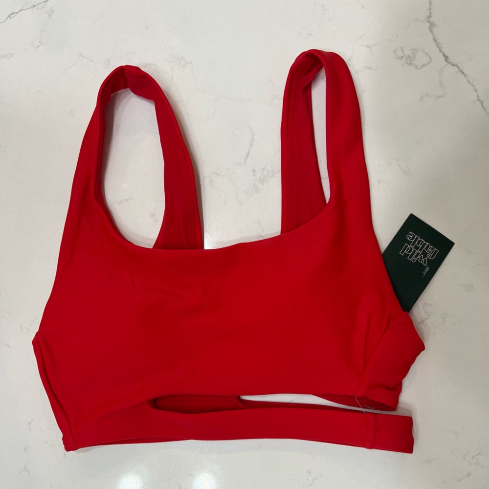 ☀️Bikini swim top with cutout, $22 MSRP, XXS (00), NWT, Red